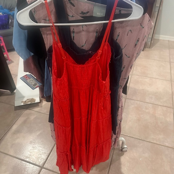 Sim & Sam size medium dress - Picture 3 of 3